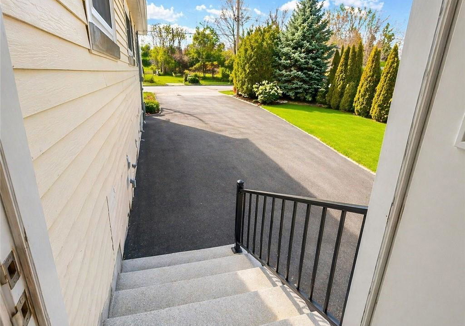 33-woolwich-street-n-woolwich-ontario-40818856