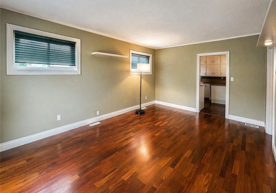 33-woolwich-street-n-woolwich-ontario-40818856