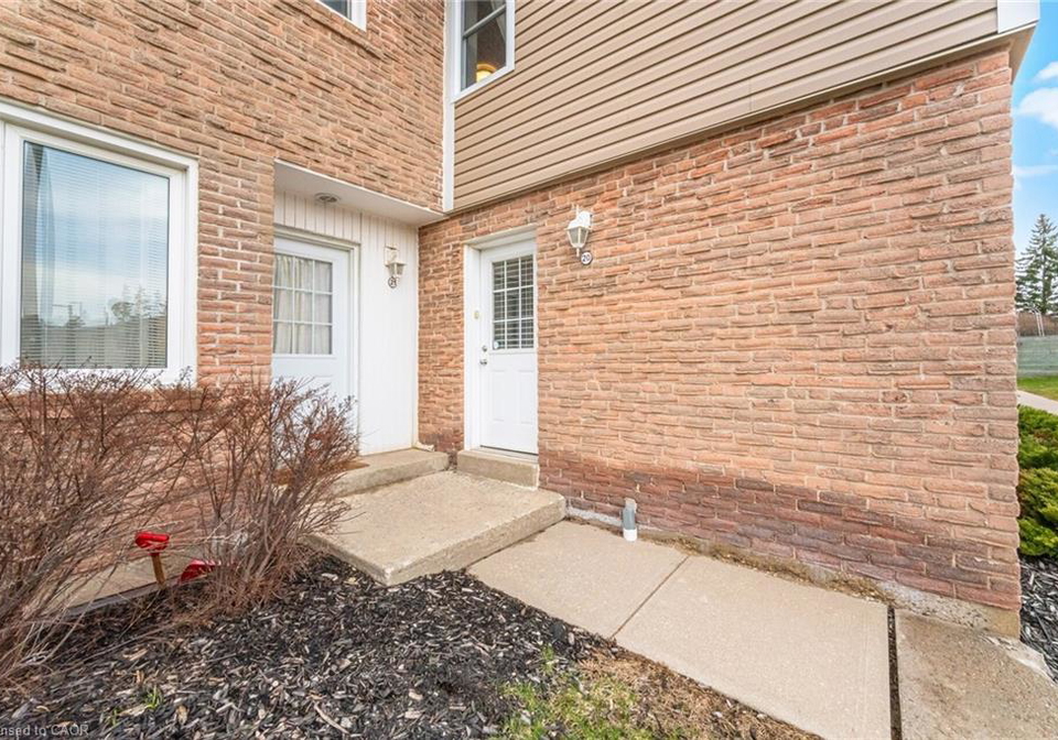 50-westmount-road-w-kitchener-ontario-40818867