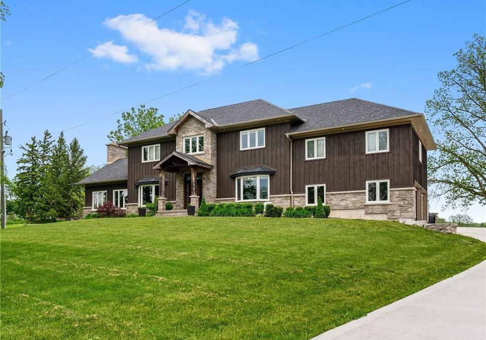 2210-highway-54-caledonia-ontario-40818880
