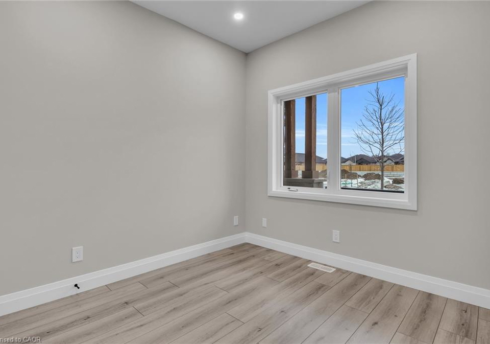 29-weymouth-street-elmira-ontario-40818923