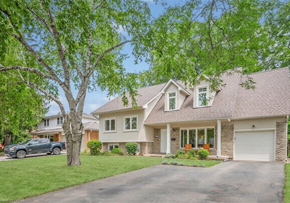 285-surrey-drive-oakville-ontario-40818988