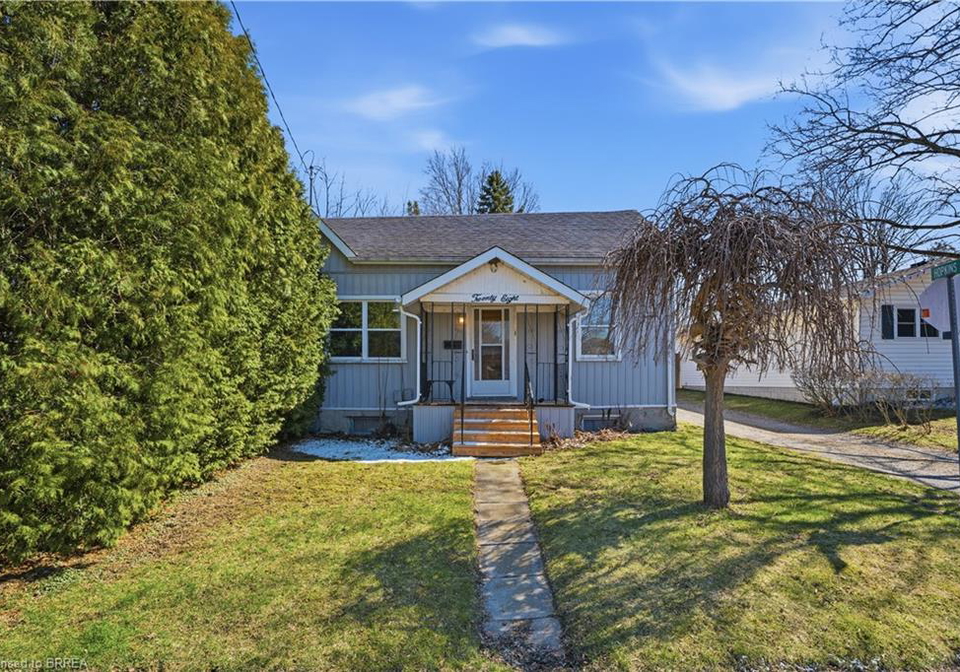 28-wellington-street-paris-ontario-40818999
