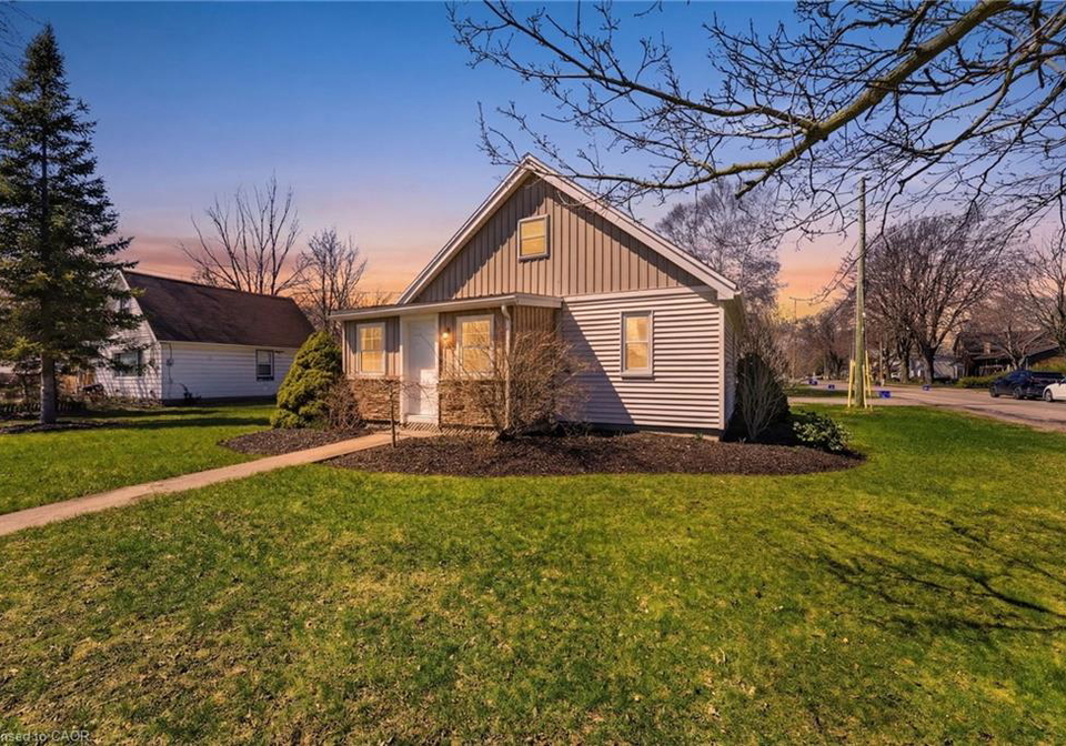 820-tamarac-street-dunnville-ontario-40819004