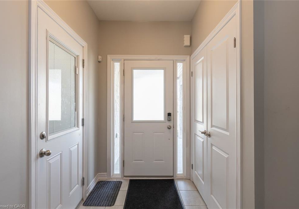 130-sonoma-lane-stoney-creek-ontario-40819006