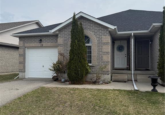 19-harvest-lane-delhi-ontario-40819009
