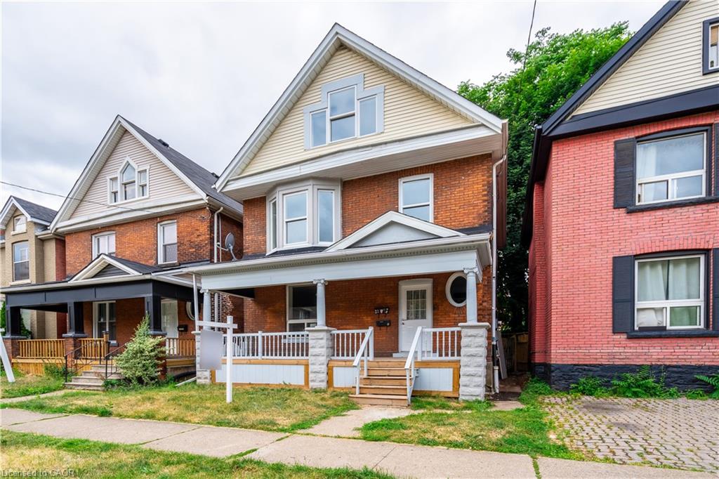 16-sherman-avenue-s-hamilton-ontario-40819011