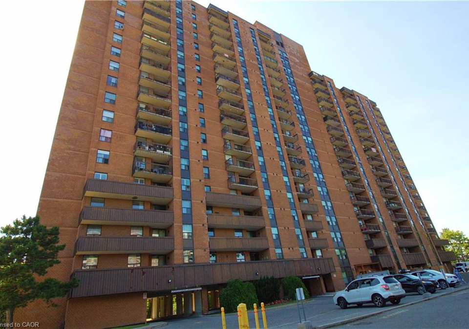 90-ling-road-scarborough-ontario-40819019