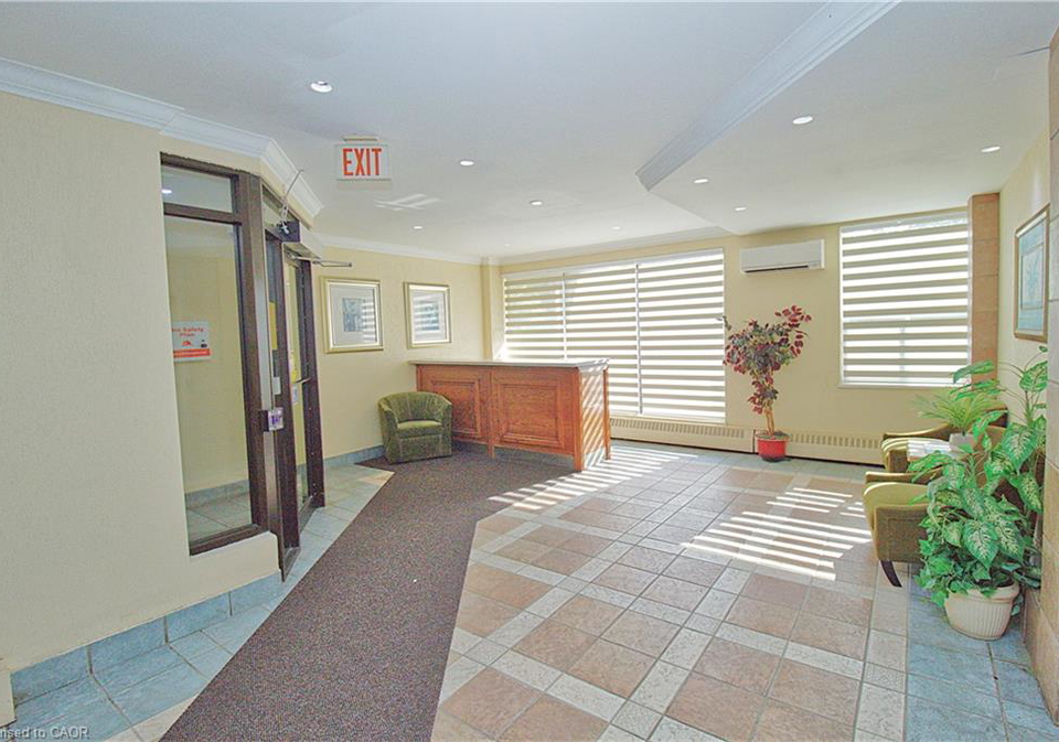 90-ling-road-scarborough-ontario-40819019