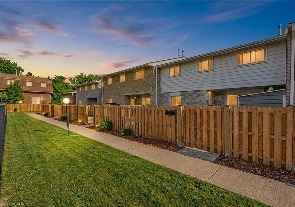 423-westwood-drive-kitchener-ontario-40819064