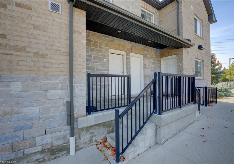 185-windale-crescent-kitchener-ontario-40819097