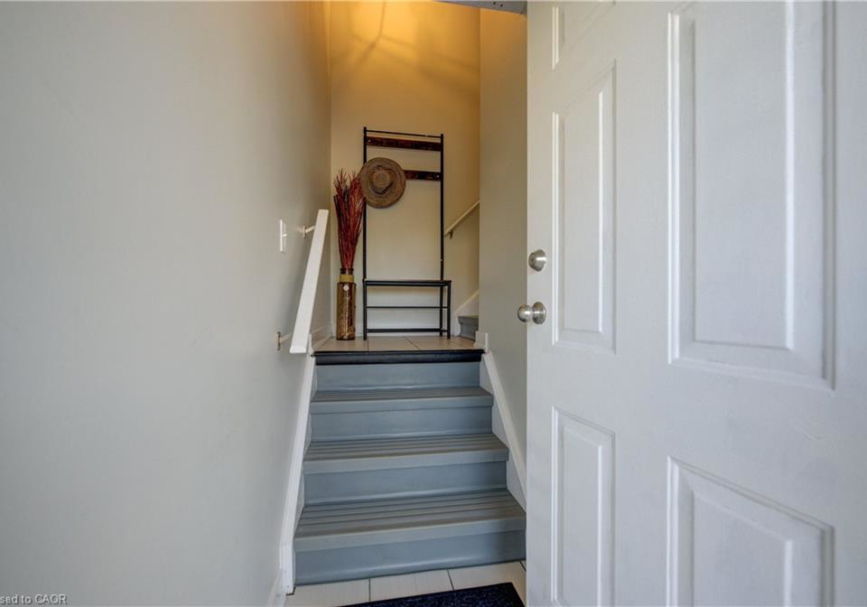 185-windale-crescent-kitchener-ontario-40819097