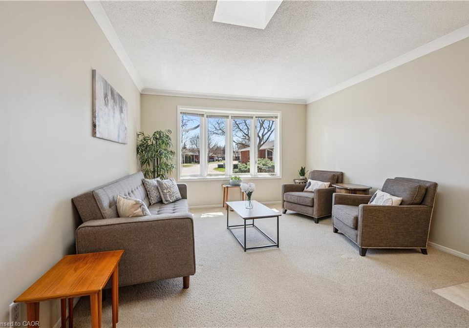 1030-colborne-street-w-brantford-ontario-40819108
