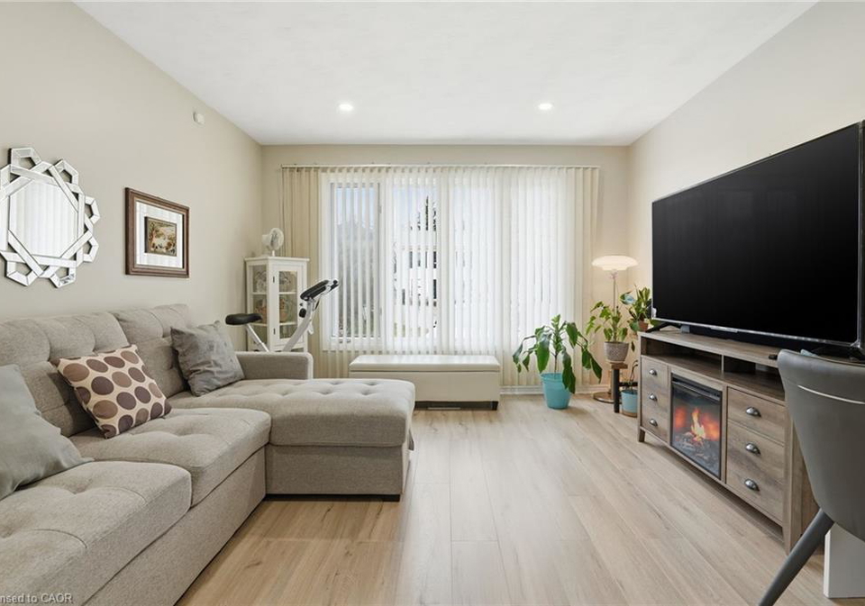 19b-dundas-street-w-paris-ontario-40819112