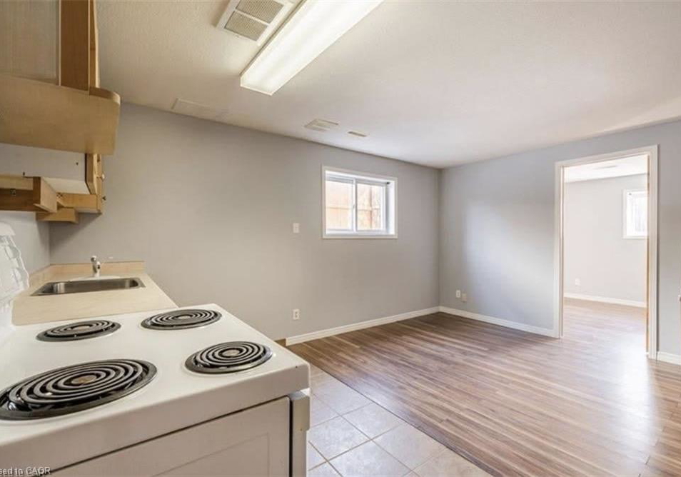 87a-tamvale-crescent-kitchener-ontario-40819128