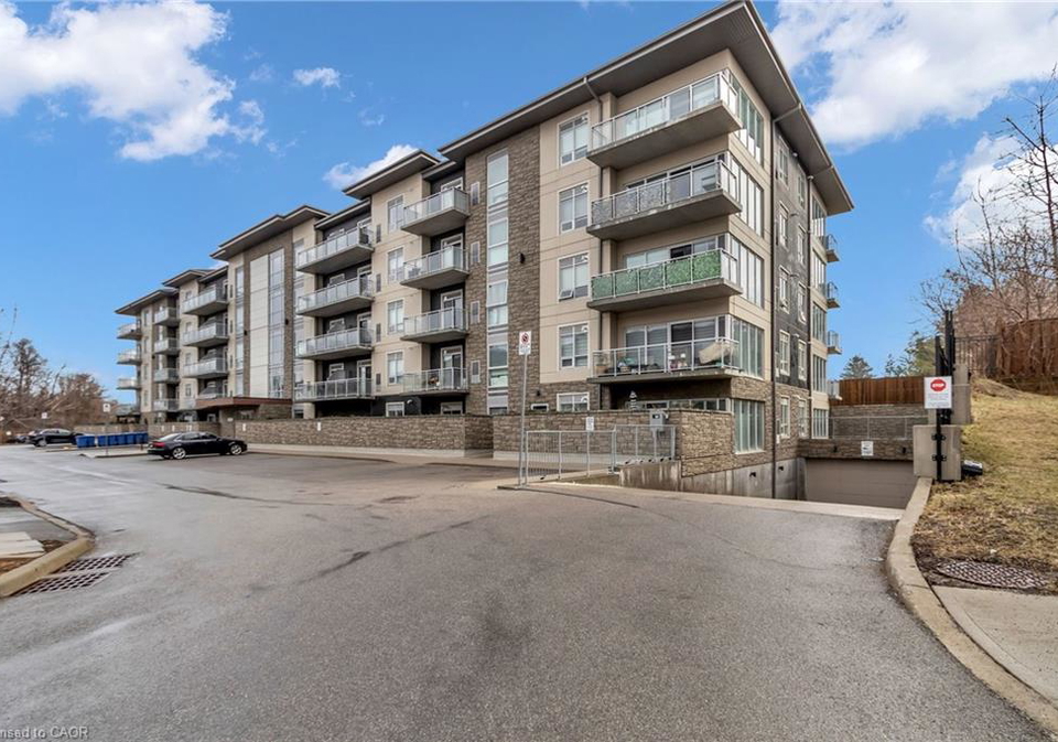 16-markle-crescent-ancaster-ontario-40819129