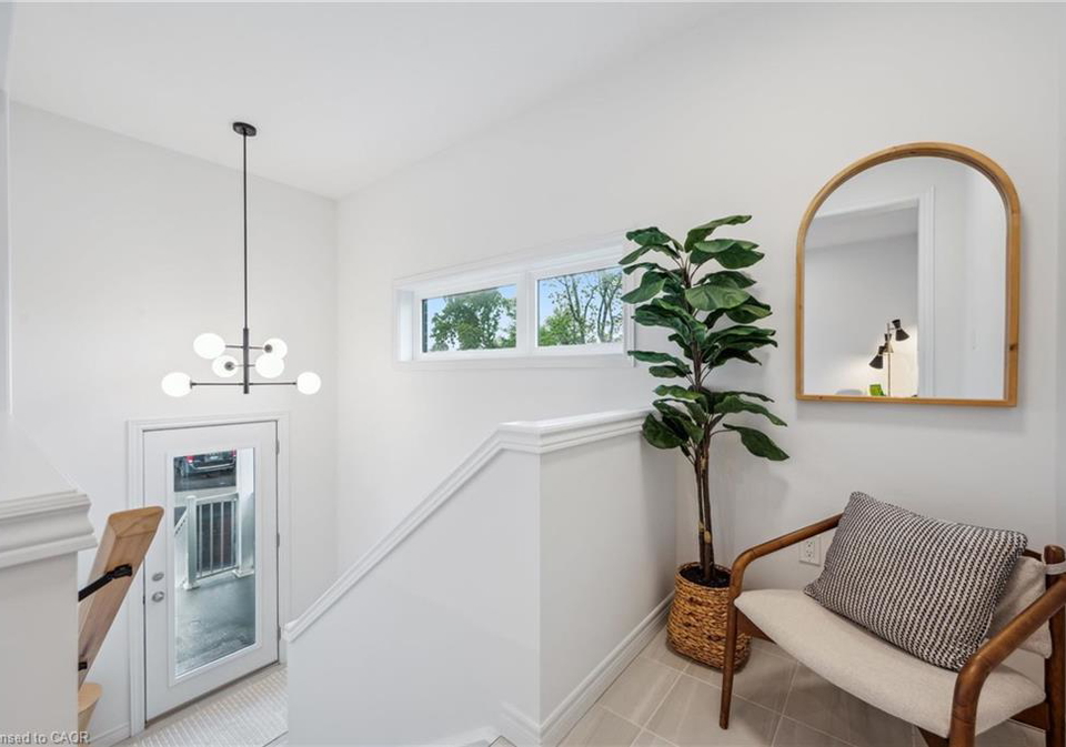 2-sora-lane-guelph-ontario-40819143
