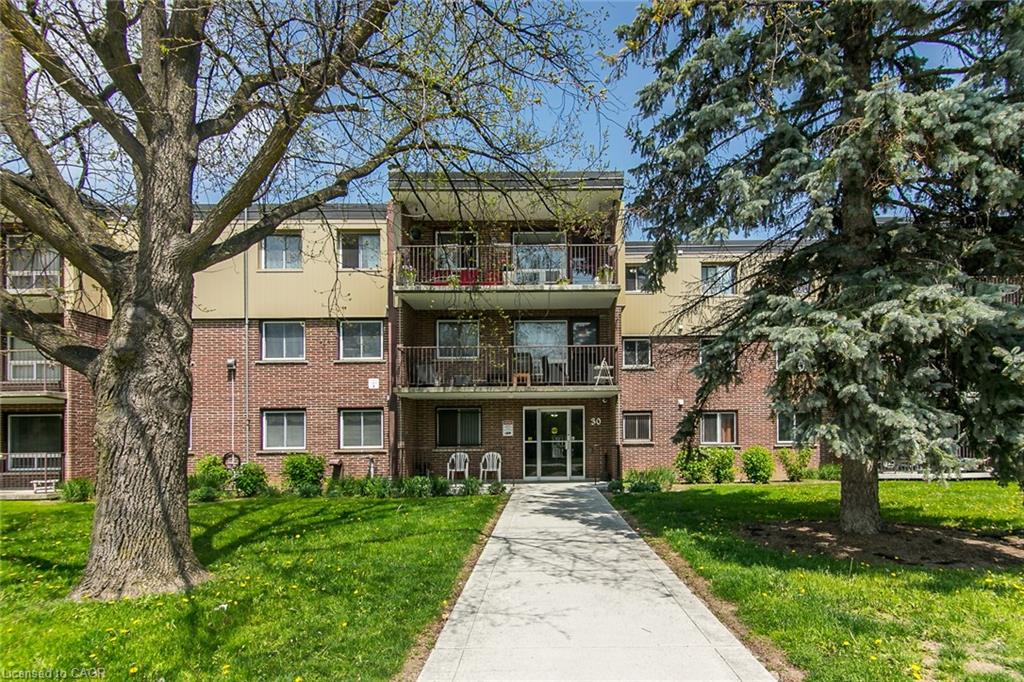 30-avalon-place-kitchener-ontario-40819150