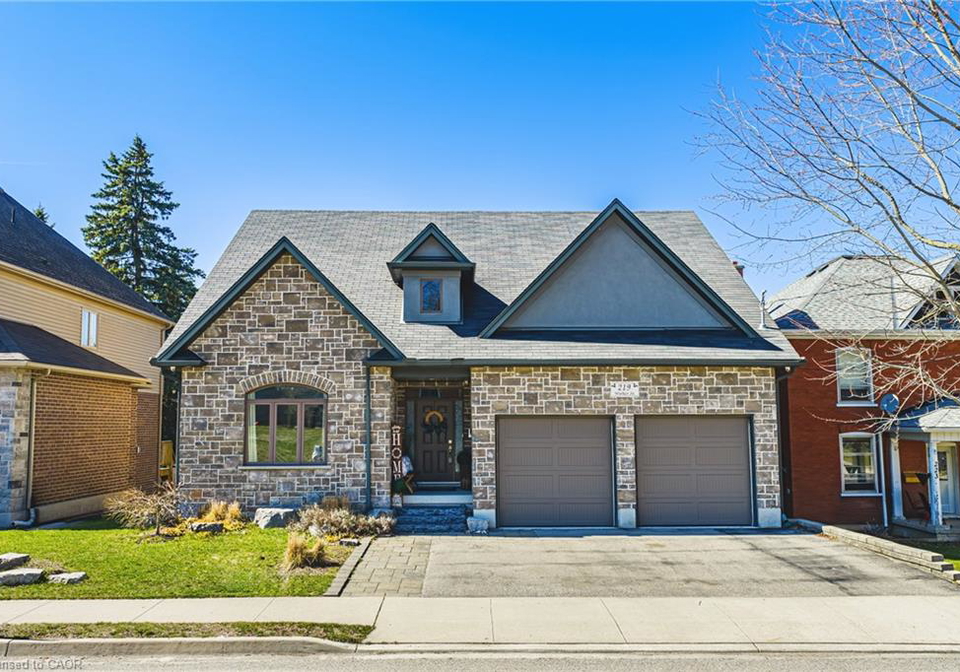 219-walker-street-cambridge-ontario-40819155