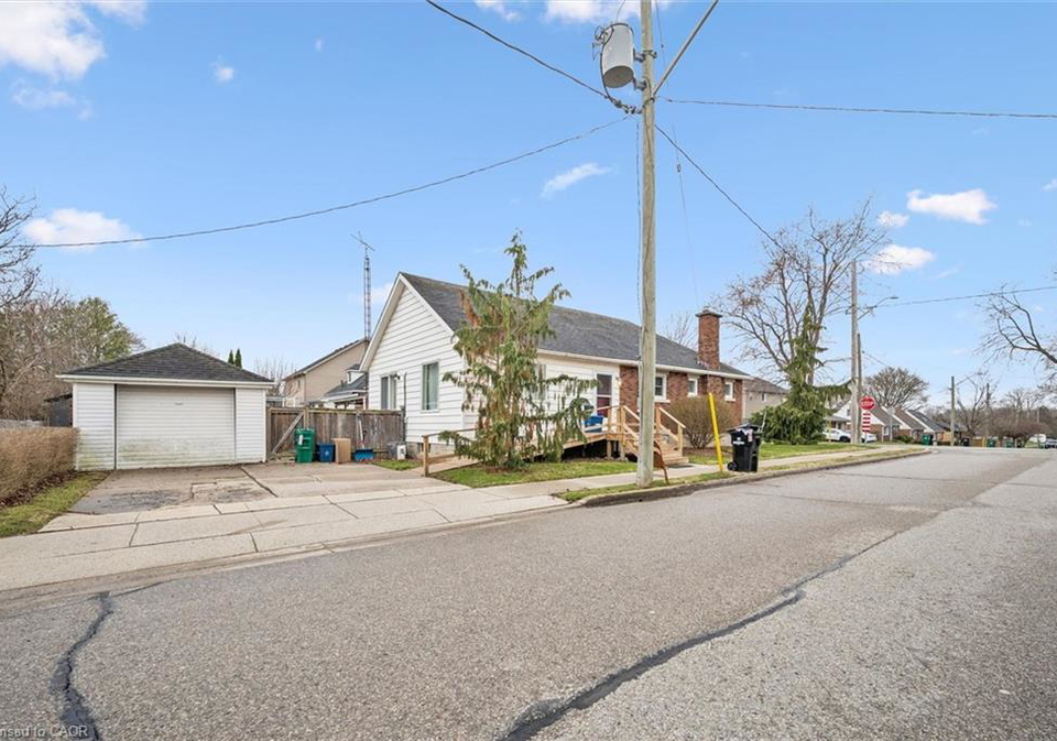605-waterloo-street-s-cambridge-ontario-40819179