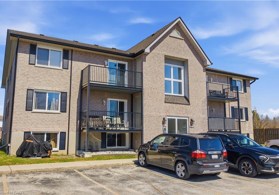 50-campbell-court-stratford-ontario-40819223