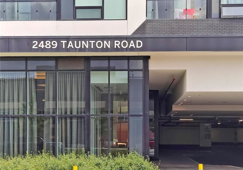 2489-taunton-road-oakville-ontario-40819227