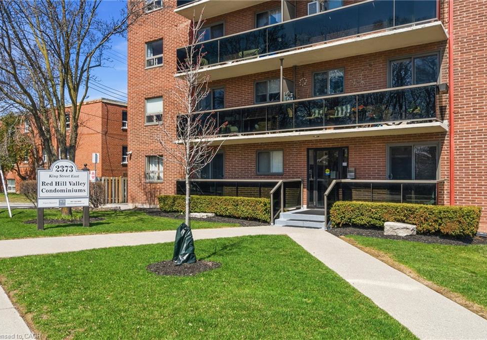 2373-king-street-e-hamilton-ontario-40819241