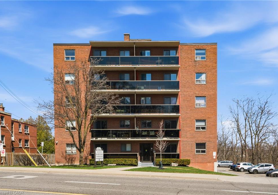 2373-king-street-e-hamilton-ontario-40819241