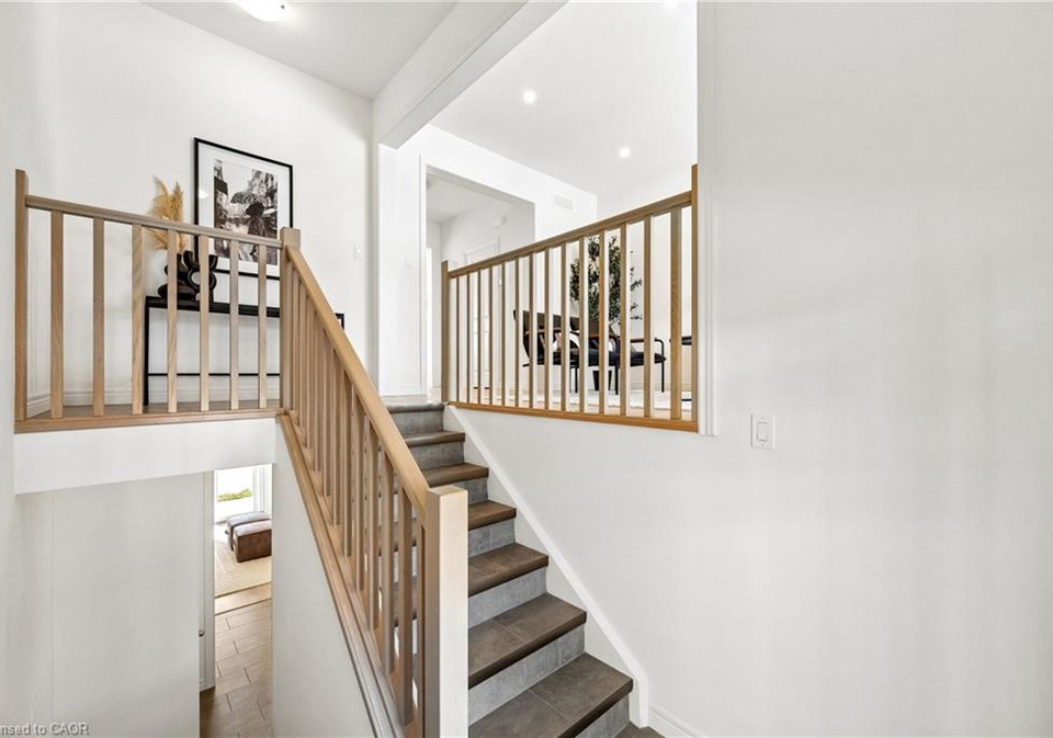 14-sora-lane-guelph-ontario-40819262