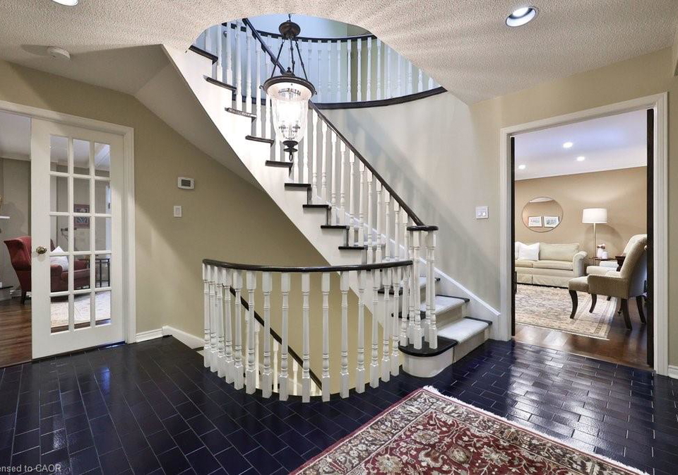 1048-veroli-court-mississauga-ontario-40819265