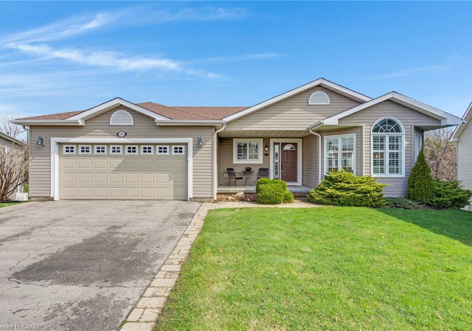 228-glenariff-drive-freelton-ontario-40819333