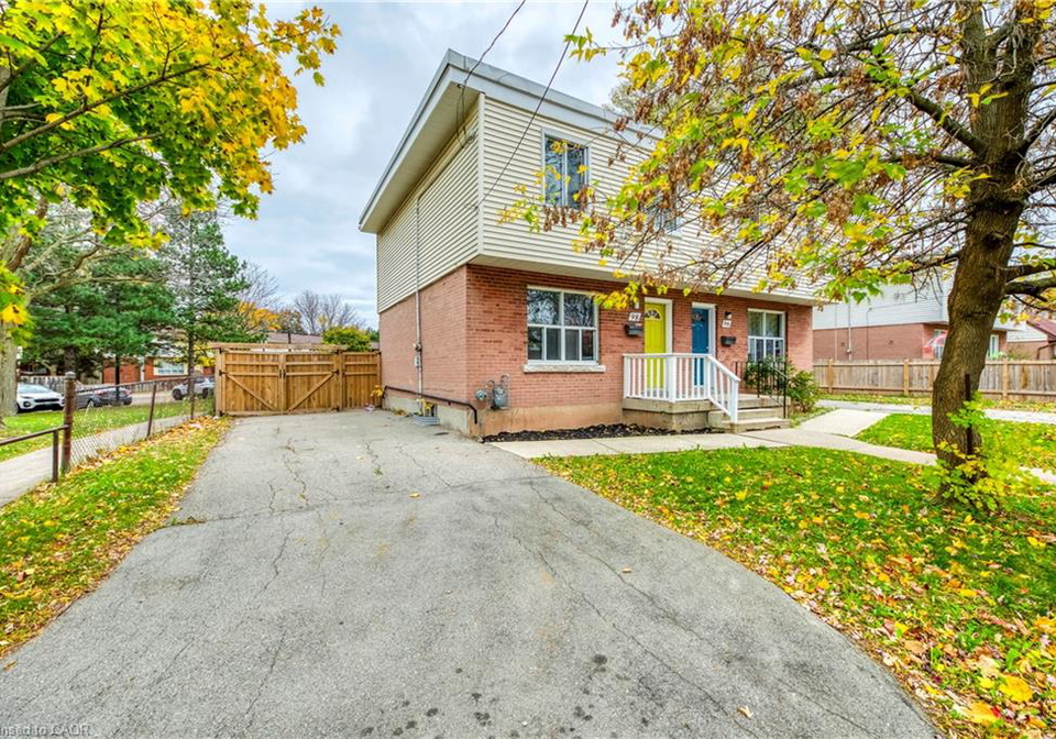 98-armstrong-avenue-hamilton-ontario-40819344