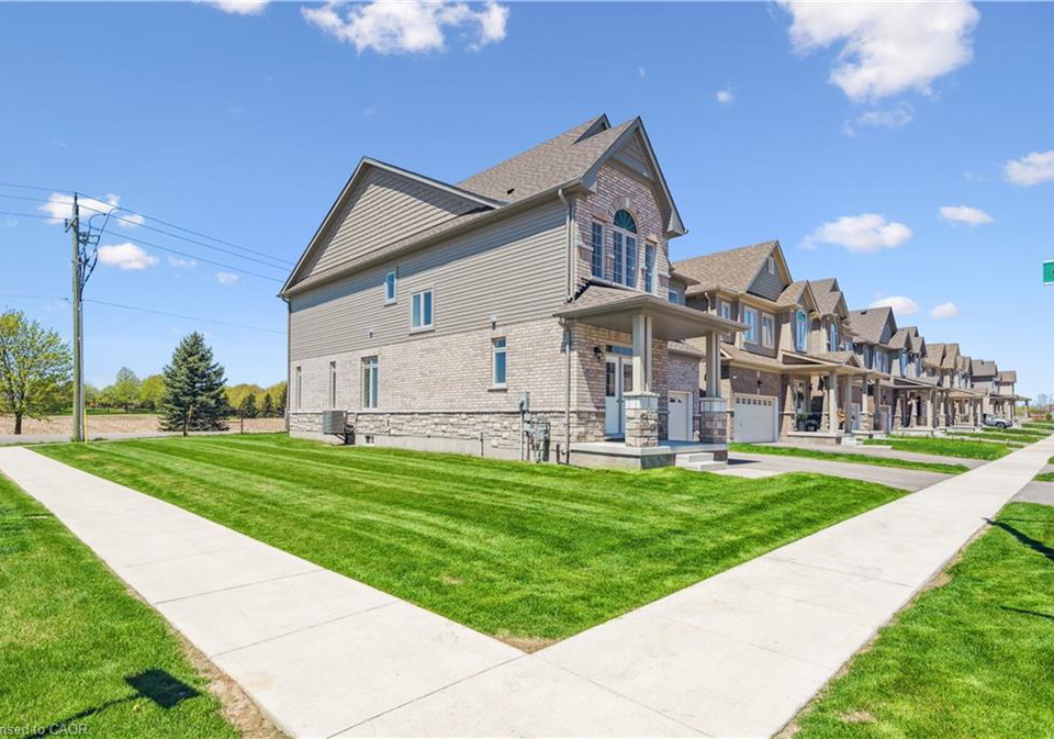 22-henry-maracle-street-ayr-ontario-40819357