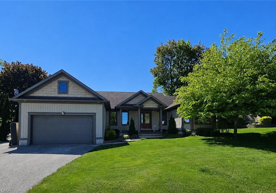 300-durham-street-w-mount-forest-ontario-40819363