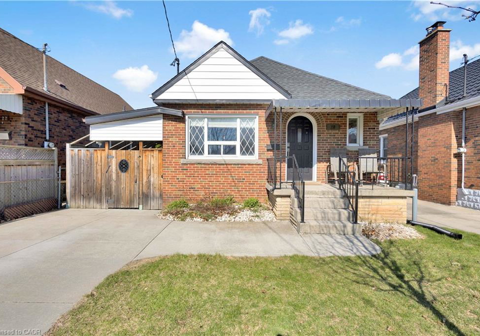 20-barons-avenue-s-hamilton-ontario-40819374