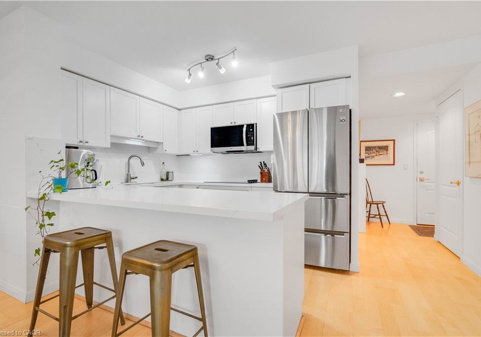 18-stafford-street-toronto-ontario-40819376