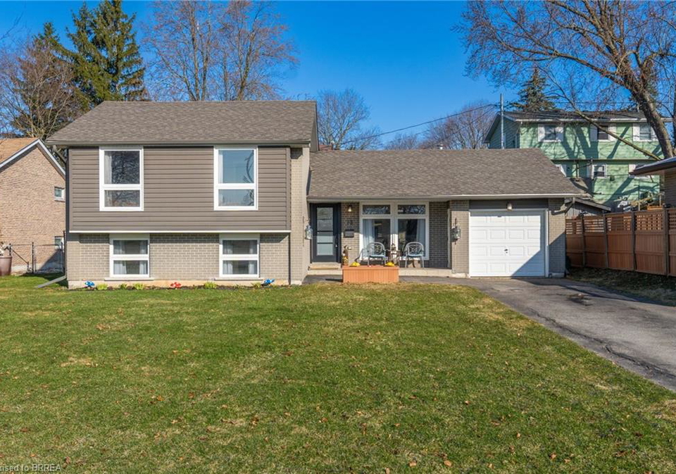 73-elizabeth-drive-acton-ontario-40819412