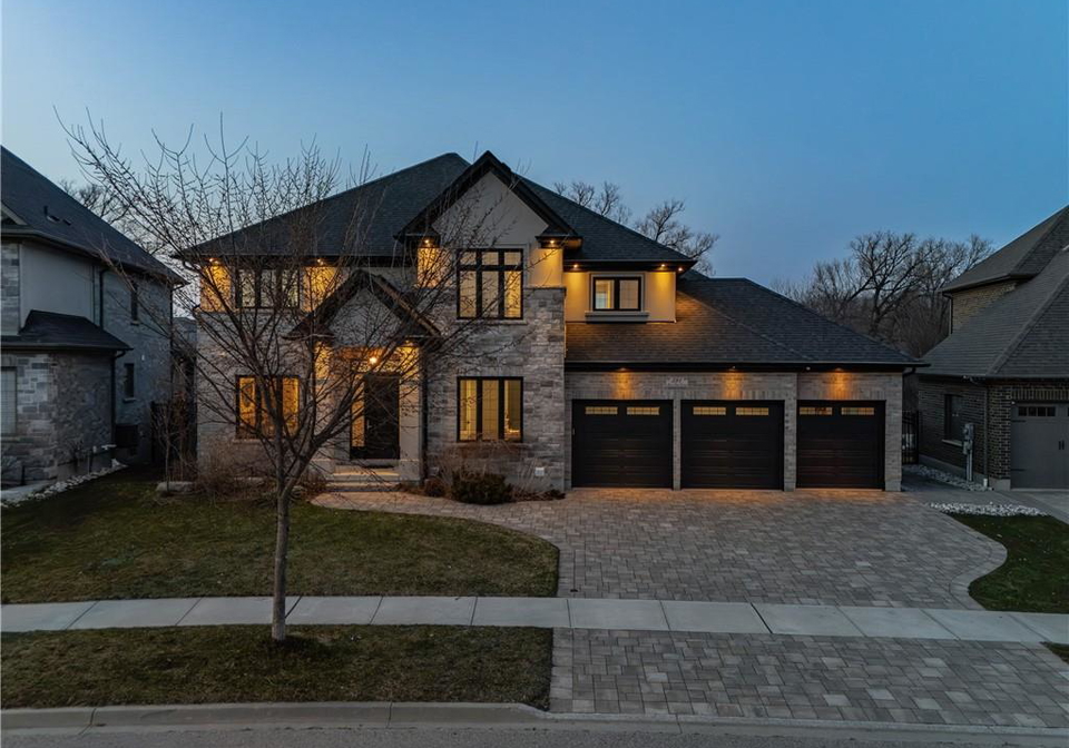 581-manor-ridge-crescent-waterloo-ontario-40819437