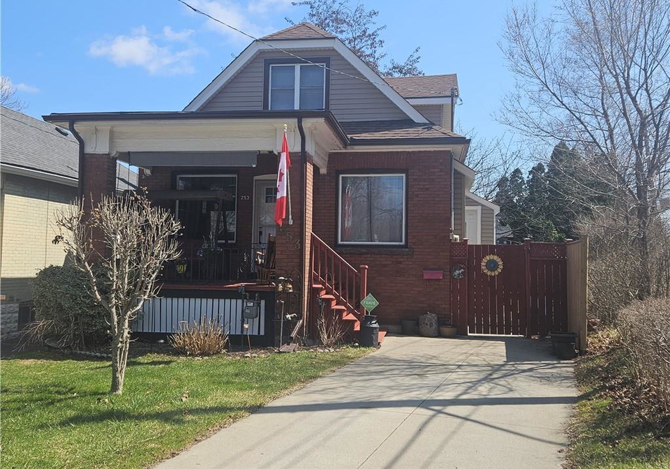 253-grosvenor-avenue-s-hamilton-ontario-40819442