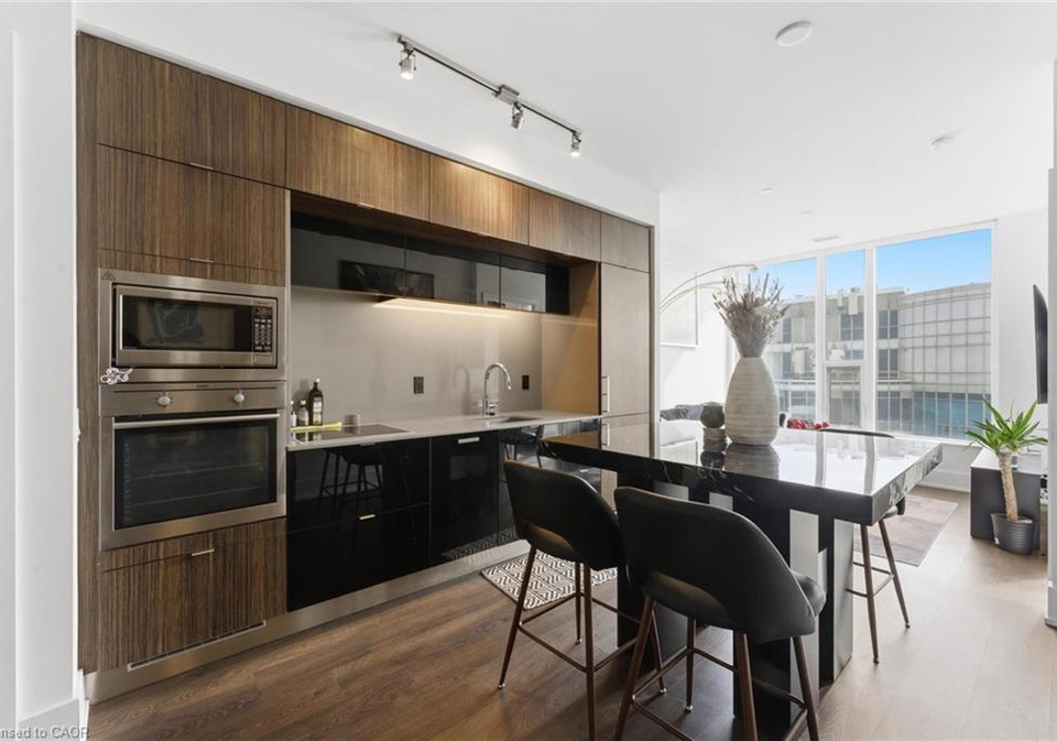 10-york-street-toronto-ontario-40819458