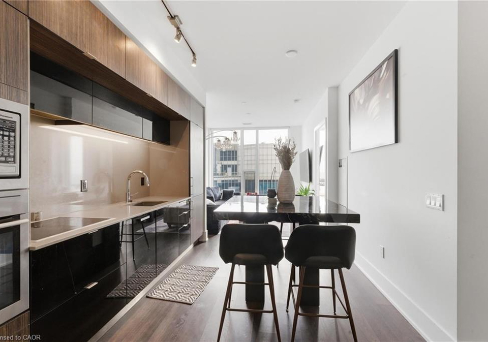 10-york-street-toronto-ontario-40819458