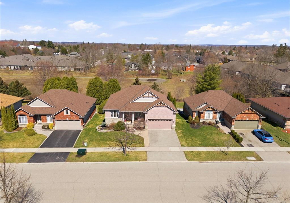 26-cobblestone-drive-paris-ontario-40819462