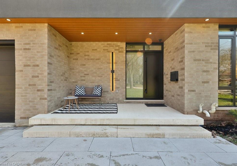 4482-cosburn-crescent-burlington-ontario-40819464