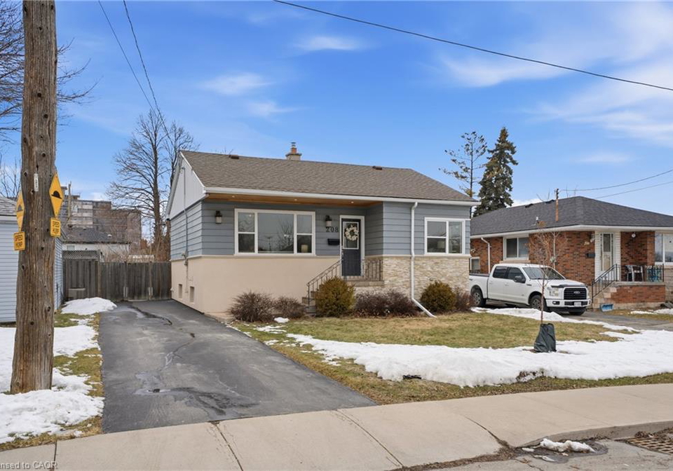 208-east-44th-street-hamilton-ontario-40819475