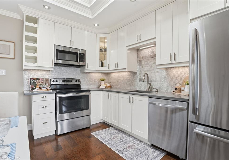 208-east-44th-street-hamilton-ontario-40819475