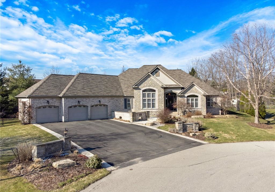 224-oregon-court-kitchener-ontario-40819538