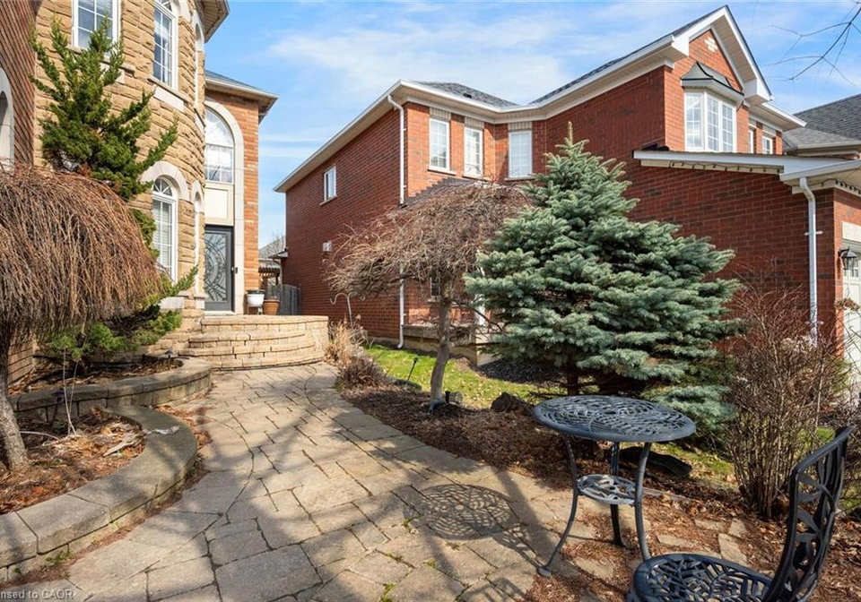 34-forsyth-crescent-georgetown-ontario-40819568