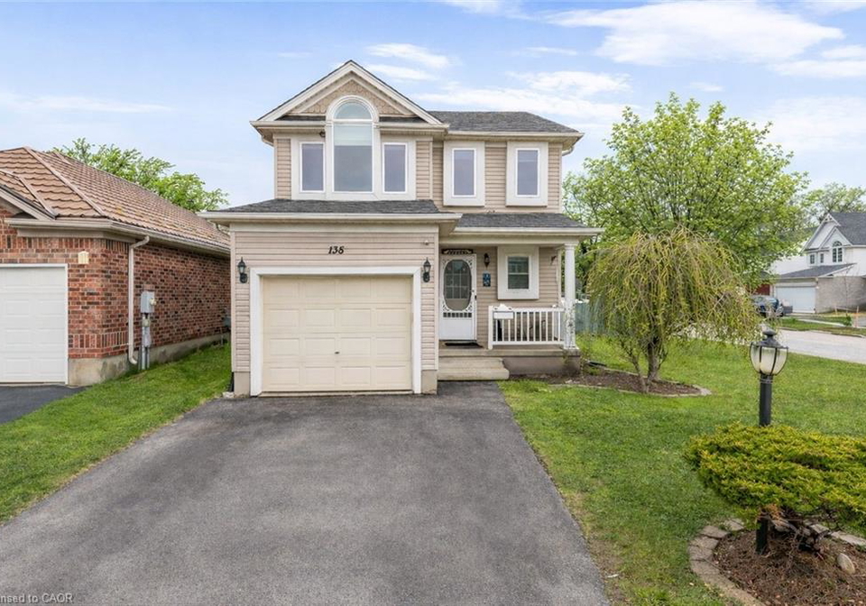 135-veronica-drive-kitchener-ontario-40819604