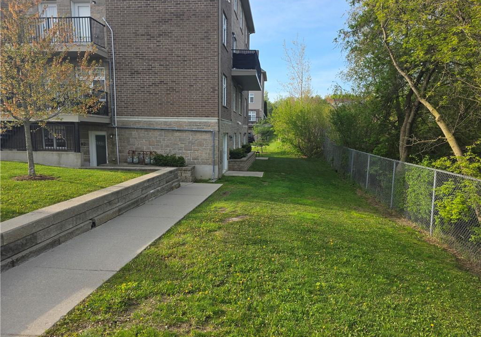 40-cheese-factory-road-cambridge-ontario-40819608