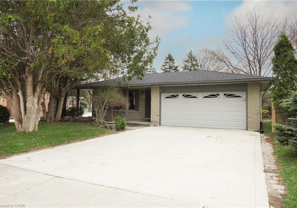 15-mockingbird-drive-elmira-ontario-40819646